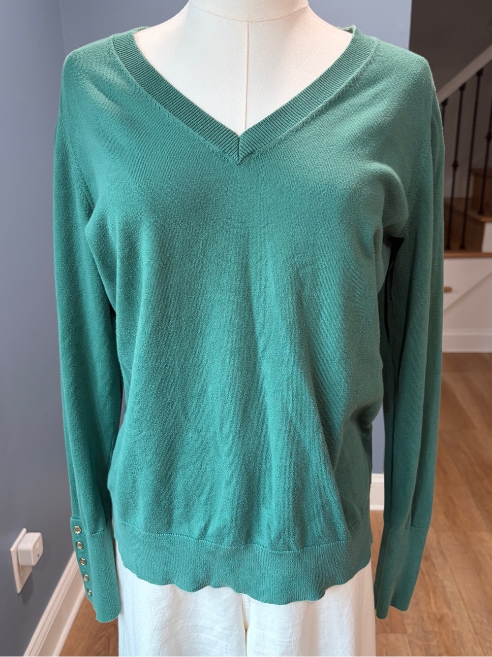 Boden Green V-Neck Sweater Button Cuff Pullover Size M